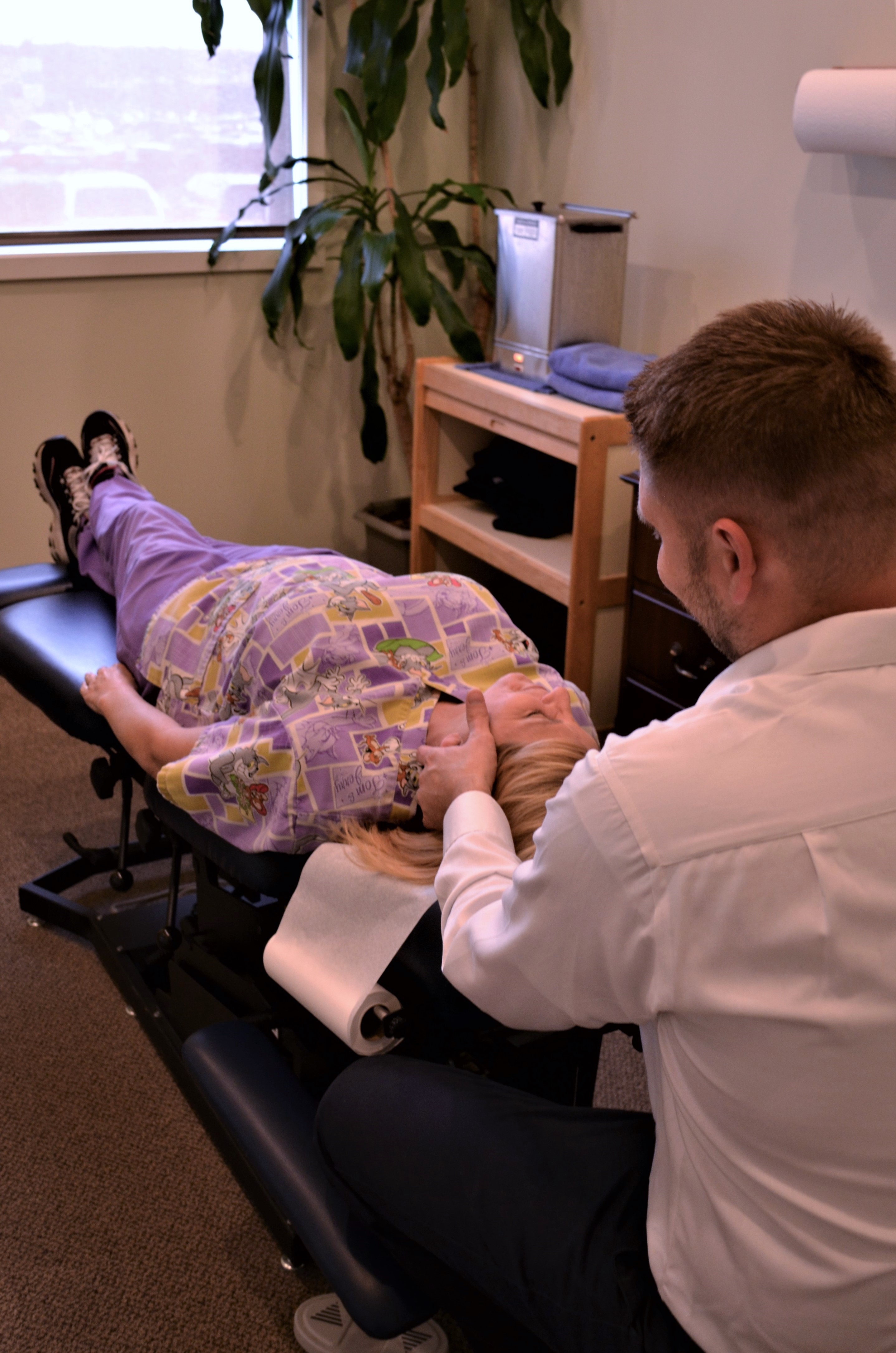 neck pain chiropractor treatment